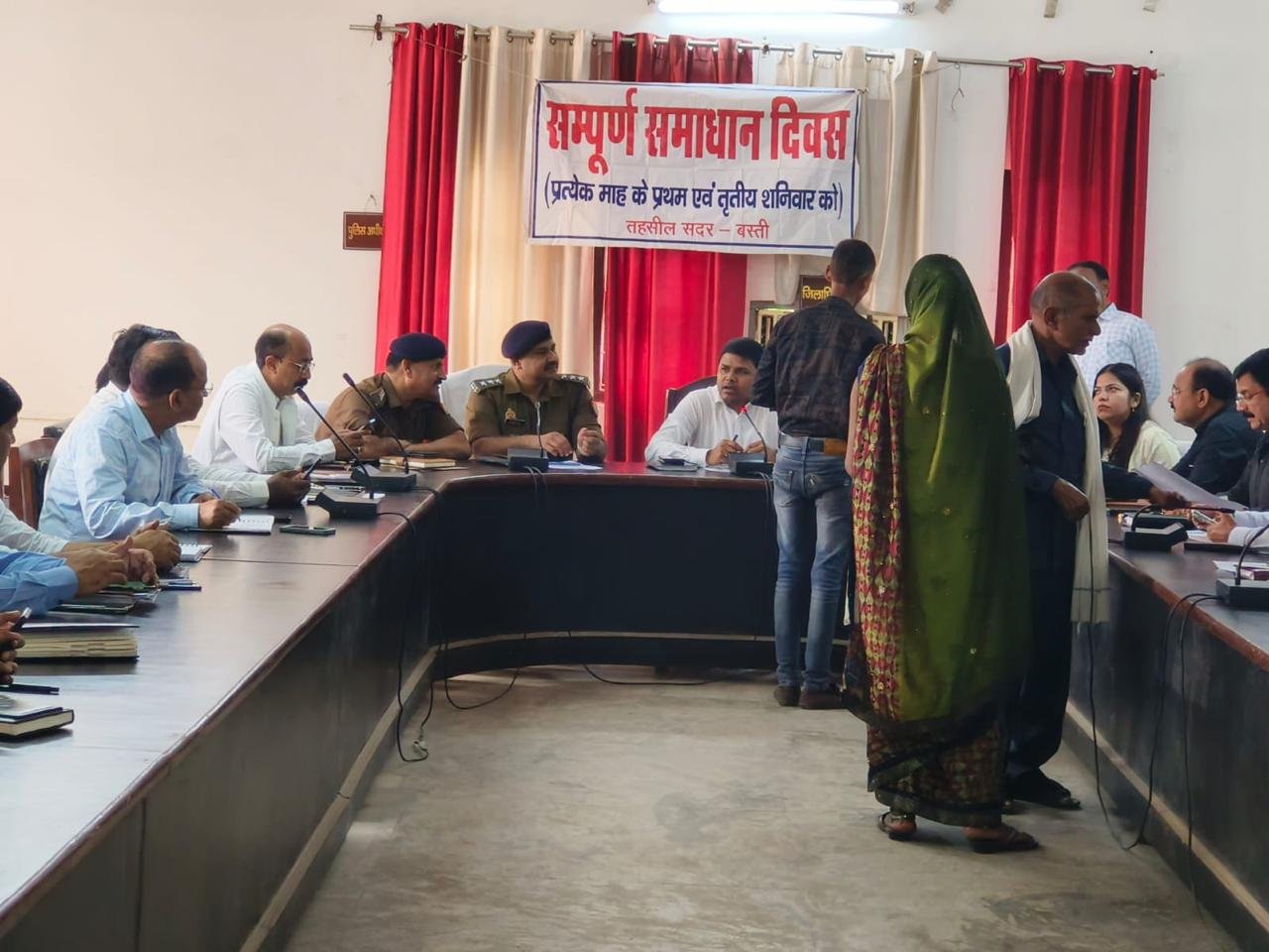 सम्पूर्ण समाधान दिवस में अधिक मामले राजस्व विभाग से प्राप्त हुए