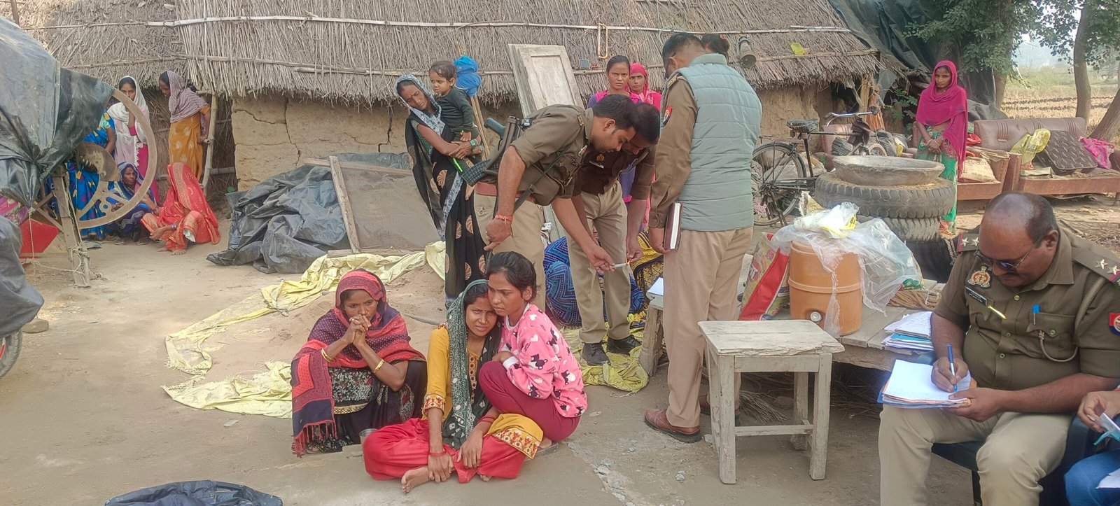 फंदे से लटका मिला युवक का शव फंदे से लटका मिला युवक का शव