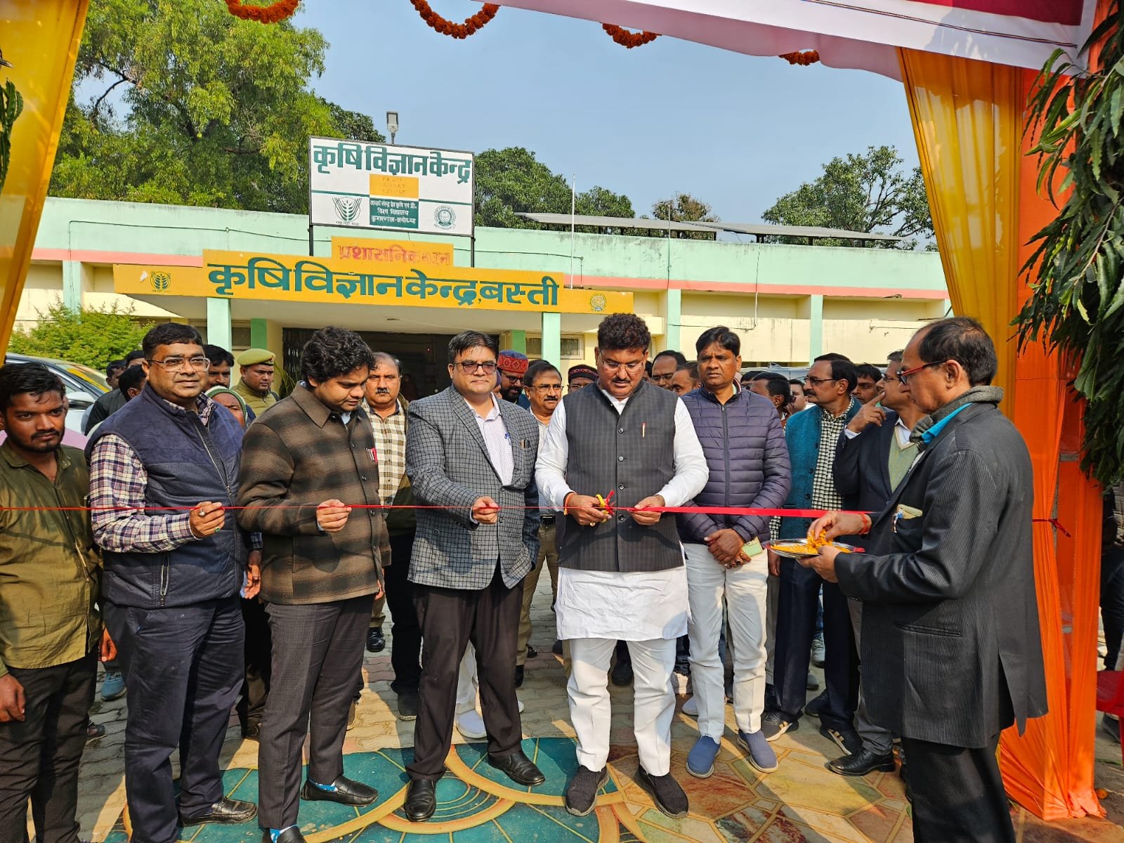 जनपद स्तरीय भव्य किसान मेले का आयोजन ’’कृषि विज्ञान केन्द्र’’ बन्जरिया में किया गया