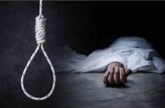25वर्षीय युवक ने अज्ञात कारणों से फंदा लगाकर किया आत्महत्या