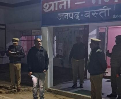 पुलिस अधीक्षक ने नगर थाने का किया आकस्मिक निरीक्षण दिया निर्देश