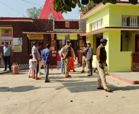 महाशिवरात्रि को लेकर क्षेत्राधिकारी ने शिव मंदिरों का निरीक्षण कर दिए उचित निर्देश