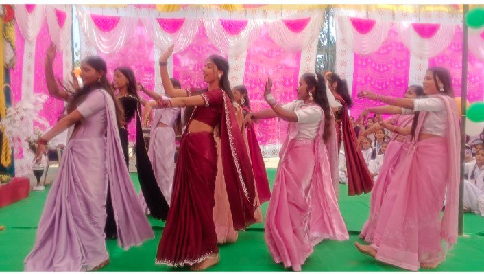 अच्छी शिक्षा एवं संस्कार ही जीवन को एक नया रुप देते हैं – सीमा अच्छी शिक्षा एवं संस्कार ही जीवन को एक नया रुप देते हैं – सीमा