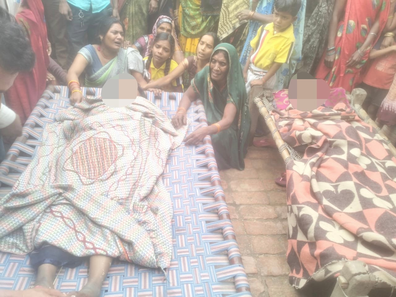 आकाशीय बिजली की चपेट में आने से पति-पत्नी की मृत्यु