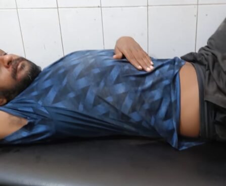 तेज रफ्तार बाइक की टक्कर से दो लोग घायल, जिला अस्पताल रेफर