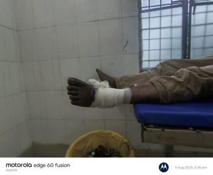 कुसौरा बाजार के पास छात्रा को बचाने में हादसा, रमेश अग्रहरि गंभीर रूप से घायल