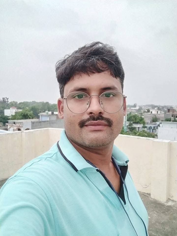 सड़क हादसे में शिक्षक की दर्दनाक मौत, दो लोग गंभीर रूप से घायल