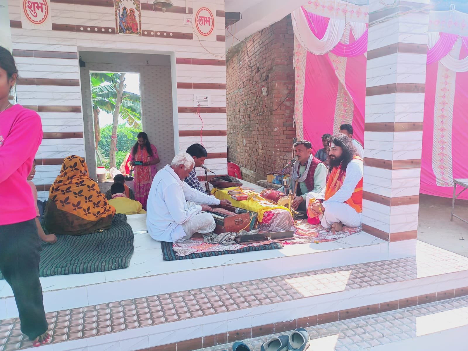 200 वर्ष पुराने शिव मंदिर के जीर्णोद्धार पर अखण्ड रामचरितमानस पाठ शुरू, 15 फरवरी को विशाल भंडारा