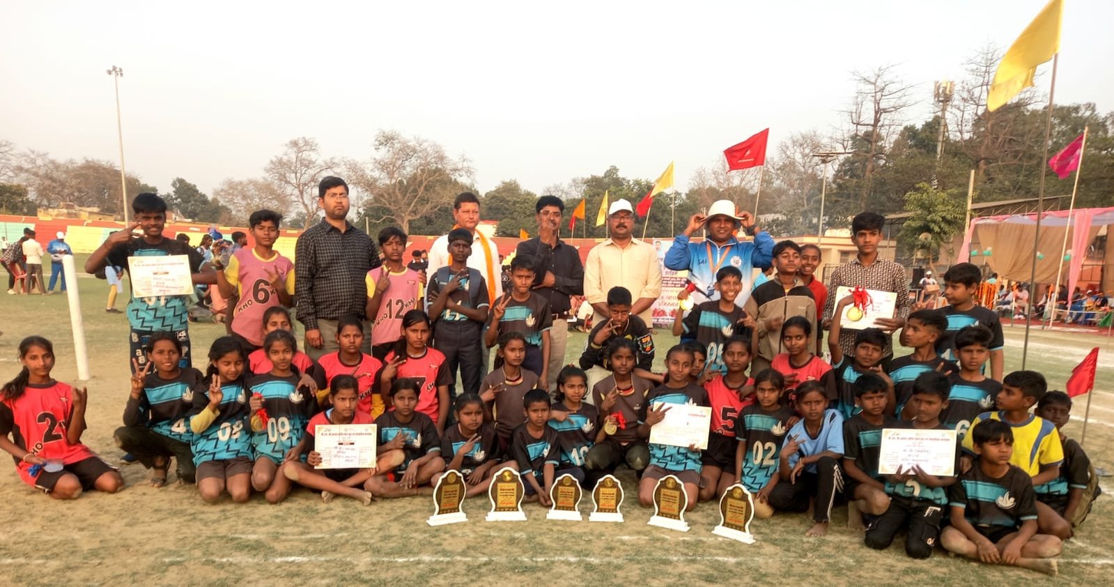 शहीद सत्यवान सिंह स्टेडियम में पीएम श्री विद्यालयों की खेल प्रतियोगिता सम्पन्न, कोठवा भरतपुर का रहा दबदबा